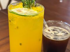 百香果气泡水-Ten Olives甜点