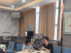 -方鼎食府