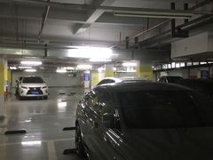 -九六广场-停车场