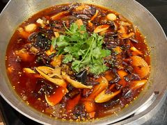 -川流不息·地道川菜·小龙虾(新松江路店)