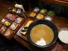 -银米·云南传统过桥米线(双廊黑金冠店)