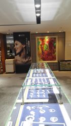 -北京七彩云南翡翠珠宝旗舰店(月坛店)