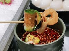 -红鼎豆捞·非遗鲍皇汤火锅(宝丰路店)