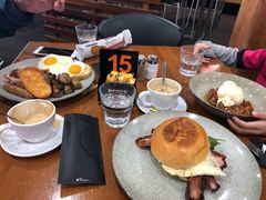 -12 Rocks Beach Bar Cafe