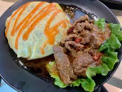 咖喱牛肉蛋包饭-缅丽·缅甸小吃(版纳店)