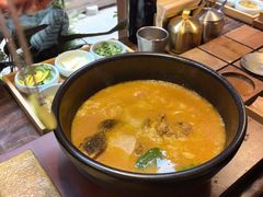 -银米·云南传统过桥米线(双廊黑金冠店)