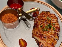炭烧猪颈肉-小大董·烤鸭(重庆首店·江景餐厅·来福士店)