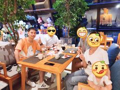 -四月吧餐厅(正阳步行街店)