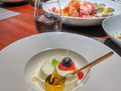 -MONICH牛排融合餐厅(和义大道购物中心店)