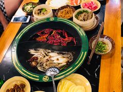 -巴隆门重庆老火锅(太湖路店)