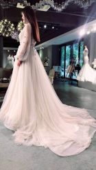 -艾米丽婚纱礼服