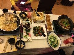 -刘姐啤酒鱼民族演艺餐厅(西街总店)