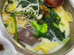 -阿上阿上麻辣香锅&麻辣烫(朝阳蓝色港湾店)