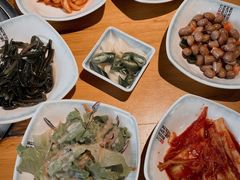 -唯成•韩国炭火烤肉 유성고기