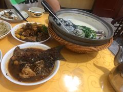 -天乐农家鱼头王(天目湖店)