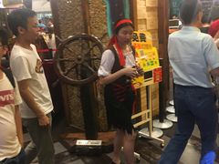 等位区-四海一家自助餐(益田假日广场店)