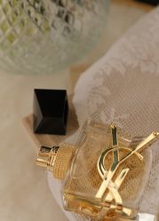 -YVESSAINTLAURENT