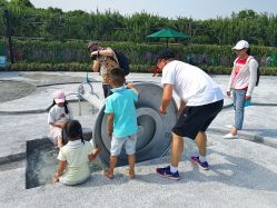 -季高兔窝窝亲子园(上海薰衣草公园店)