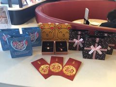 -必胜客(武汉欢乐谷店)