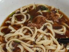 -清真吴记门钉肉饼·喜多利