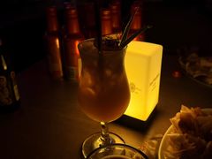 -FOUR PLAY BAR