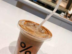 冰拿铁-% Arabica阿拉比卡咖啡(武康路店)