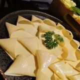 二楼火锅 位置在花园道二楼～这家餐厅比较安静