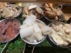 -一朵菌·野生菌探索家火锅(南亚店)