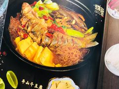 -老关东铁锅炖(上游街店)