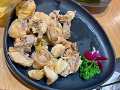 -一朵菌·野生菌探索家火锅(南亚店)