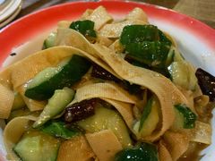 秘制豆皮黄瓜-炙热童年·老北京炙子烤肉(南锣鼓巷店)
