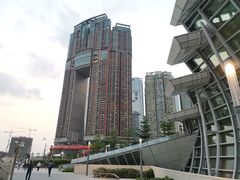 -香港ELEMENTS圆方