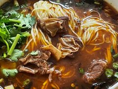 红烧牛肉面-内江牛肉面回香餐饮(晨辉东路店)