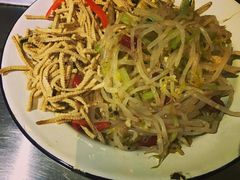 -马路牙子地桌烤肉(工体店)