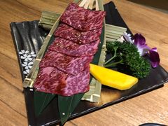 -炼火烤肉店