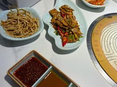-猪啊牛呀羊啊铜盘烤肉(正大广场店)