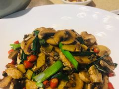 -铜锣湾·有麝自然香(重庆新天地店)