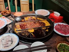 -周小明火锅(黑金冠社区店)