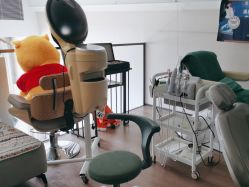 -黑奥秘脱发白发中心