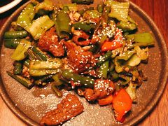 -来龙里 精致 东南亚餐室(万象城店)