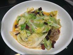-瑞虹新天地月亮湾