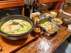 -银米·云南传统过桥米线(双廊黑金冠店)