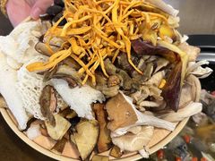 -菌乡缘·野生菌蒸汽鱼火锅(江边夜市店)