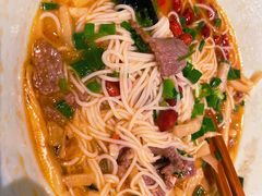 牛肉老友汤粉-漆黑觉米粉(三里屯店)