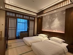 -白桦林温泉谷