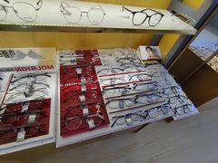 -优医视平价眼镜蔡司依视路折扣工厂店(德胜门店)