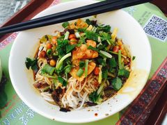 -海口骑楼小吃街