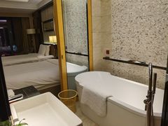 -兰州皇冠假日酒店