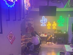 -夜火烤摊·东北烧烤酒场·老杨小黄鱼
