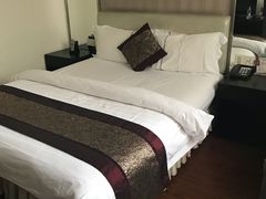 -白玉兰酒店(上海田子坊马当路地铁站店)